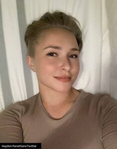 10 Celebrities Who Had Postpartum Depression Share Their Story