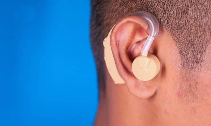 what-causes-tinnitus-in-one-ear-only-does-it-go-away